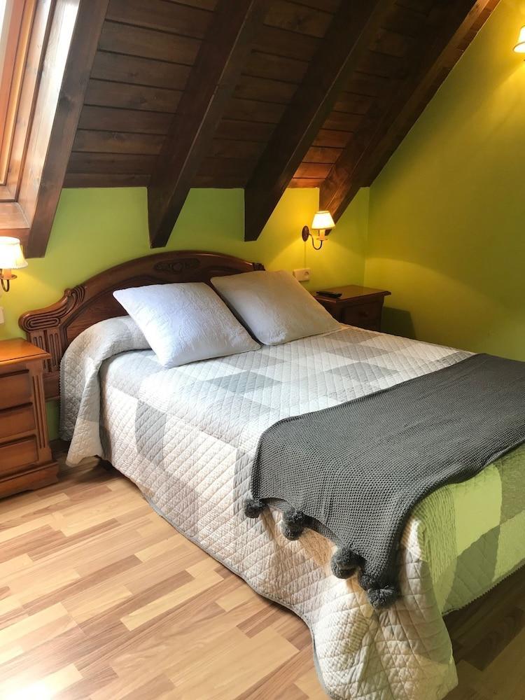 Hotel Saueth Tredos Ngoại thất bức ảnh