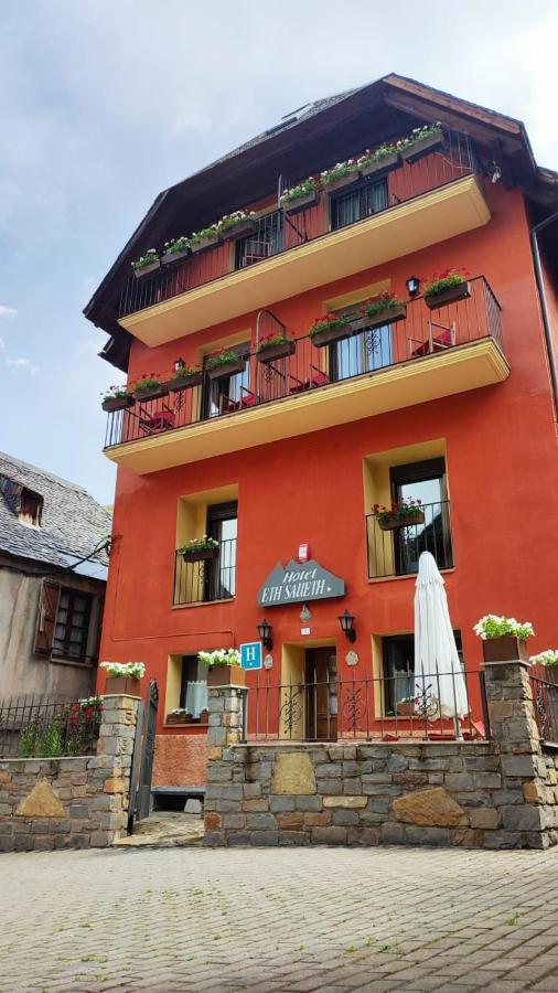 Hotel Saueth Tredos Ngoại thất bức ảnh