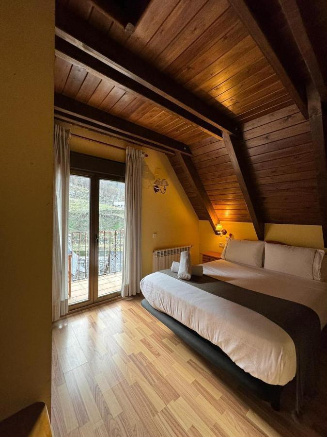 Hotel Saueth Tredos Ngoại thất bức ảnh