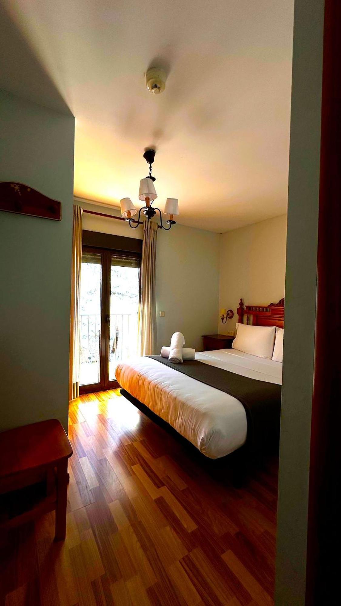 Hotel Saueth Tredos Ngoại thất bức ảnh